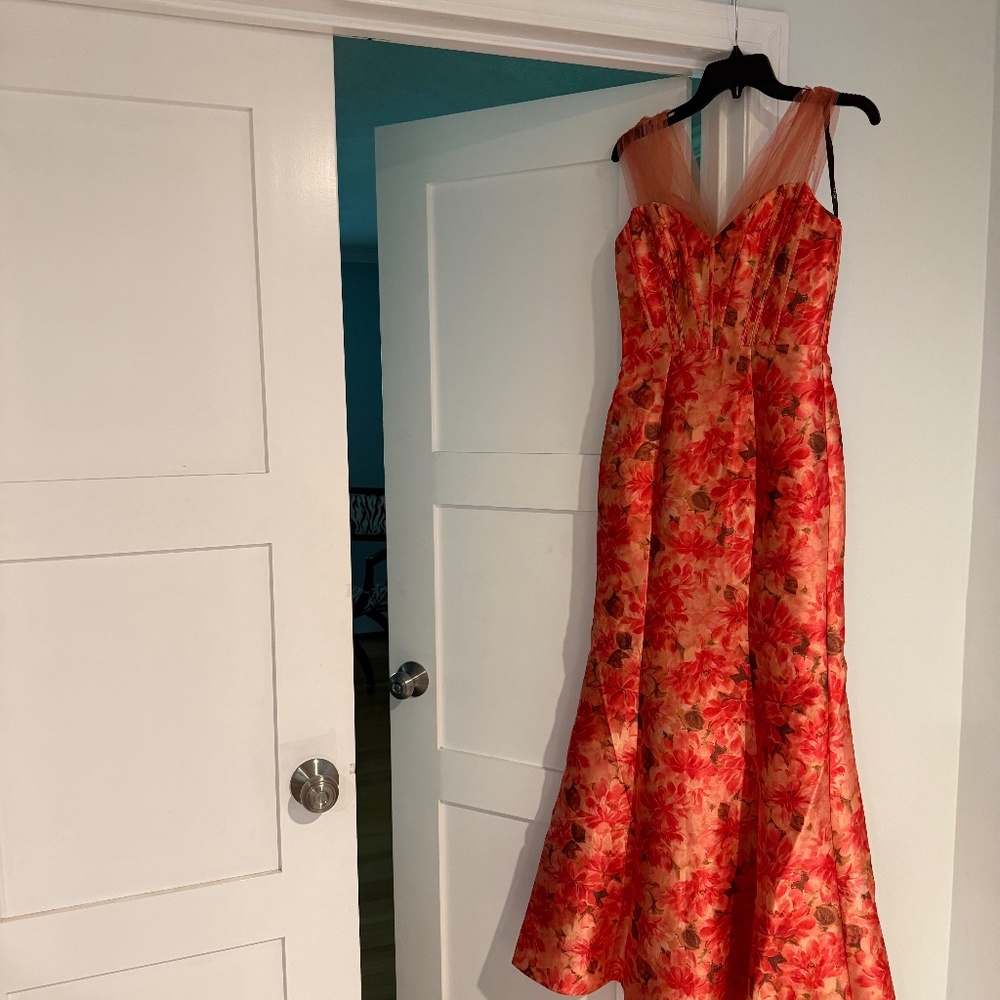 New with tags Theia fit and flare Blush Lilypad gown